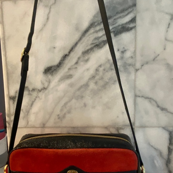 Gucci Red Suede Ophidia shoulder bag - Picture 6 of 16